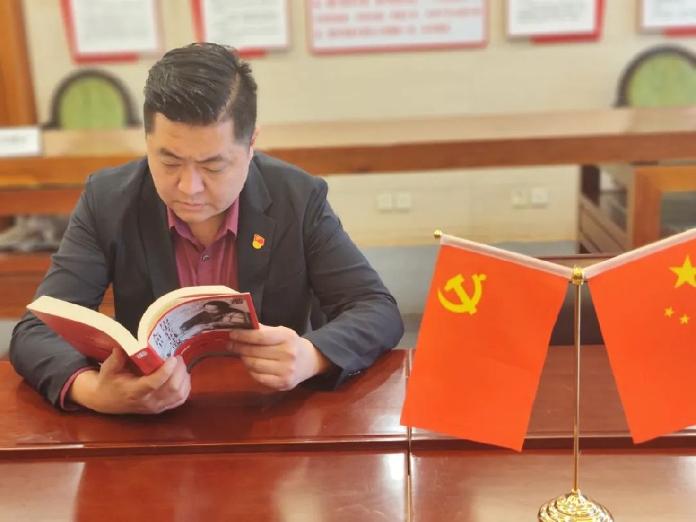 志存高遠(yuǎn)：讀紅書、建信念